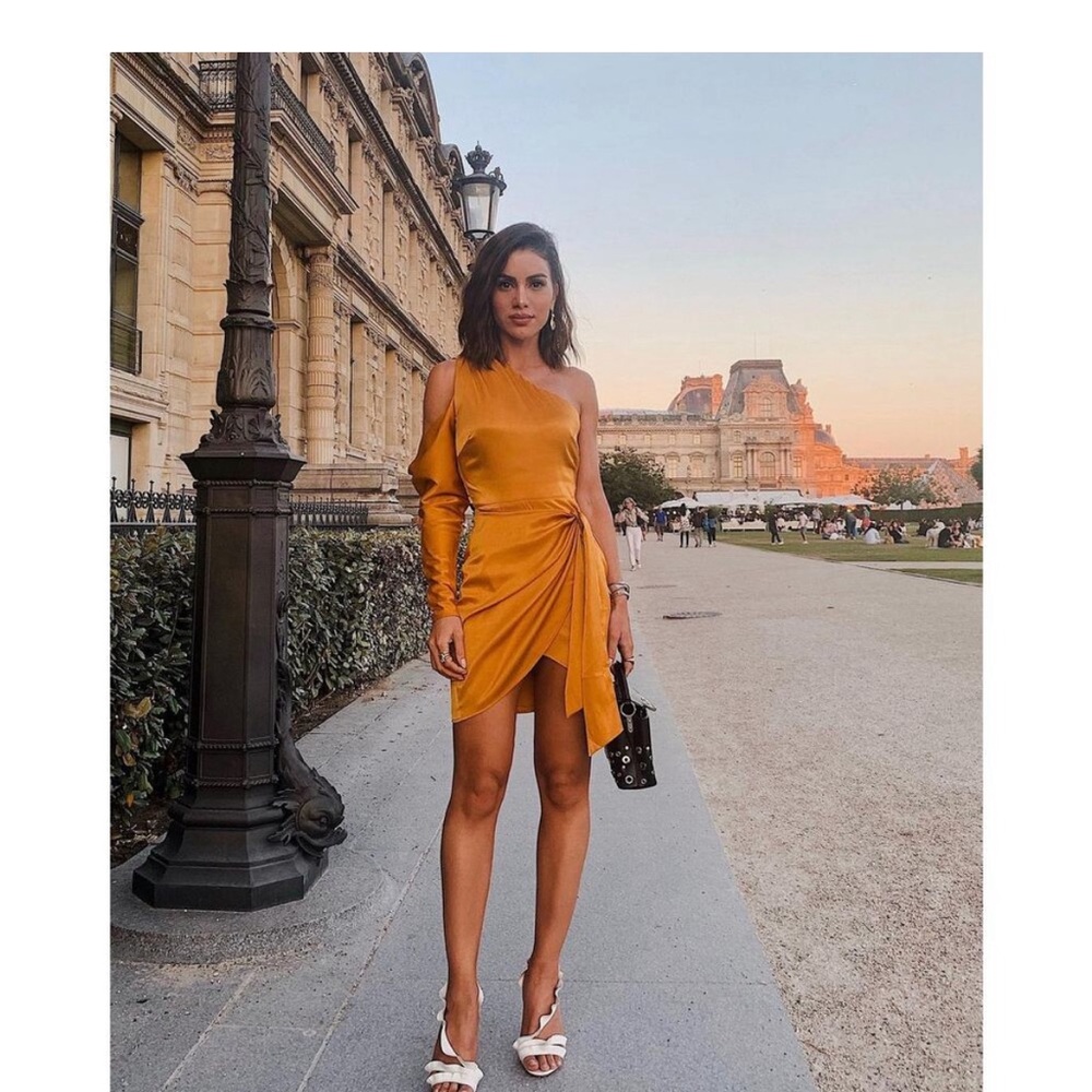 Camila Coelho Stella Mini Dress Gold - SIZE SMALL BRAND NEW WITH TAGS